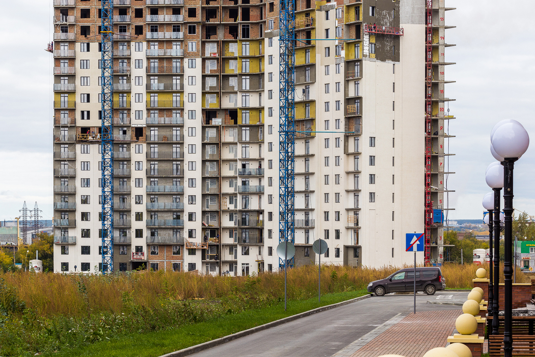 Жк парково отзывы. ЖК парковый Кемерово. ЖК парковый Новомосковск. Парково. ЖК парковый Барнаул фото.